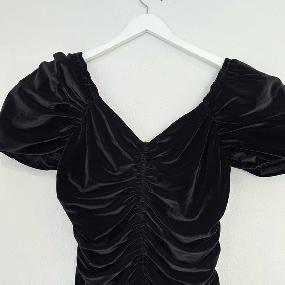 NWT Anthropologie Hutch Black Velvet Ruched Puff Sleeve Mini Dress size 10 - Picture 12 of 16